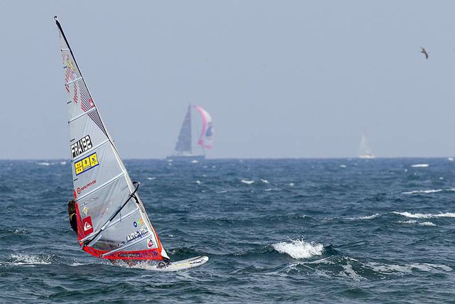 Albeau on his 9.5 - PWA World Cup Catalunya Costa Brava 2011 Day 5 ©  John Carter / PWA http://www.pwaworldtour.com